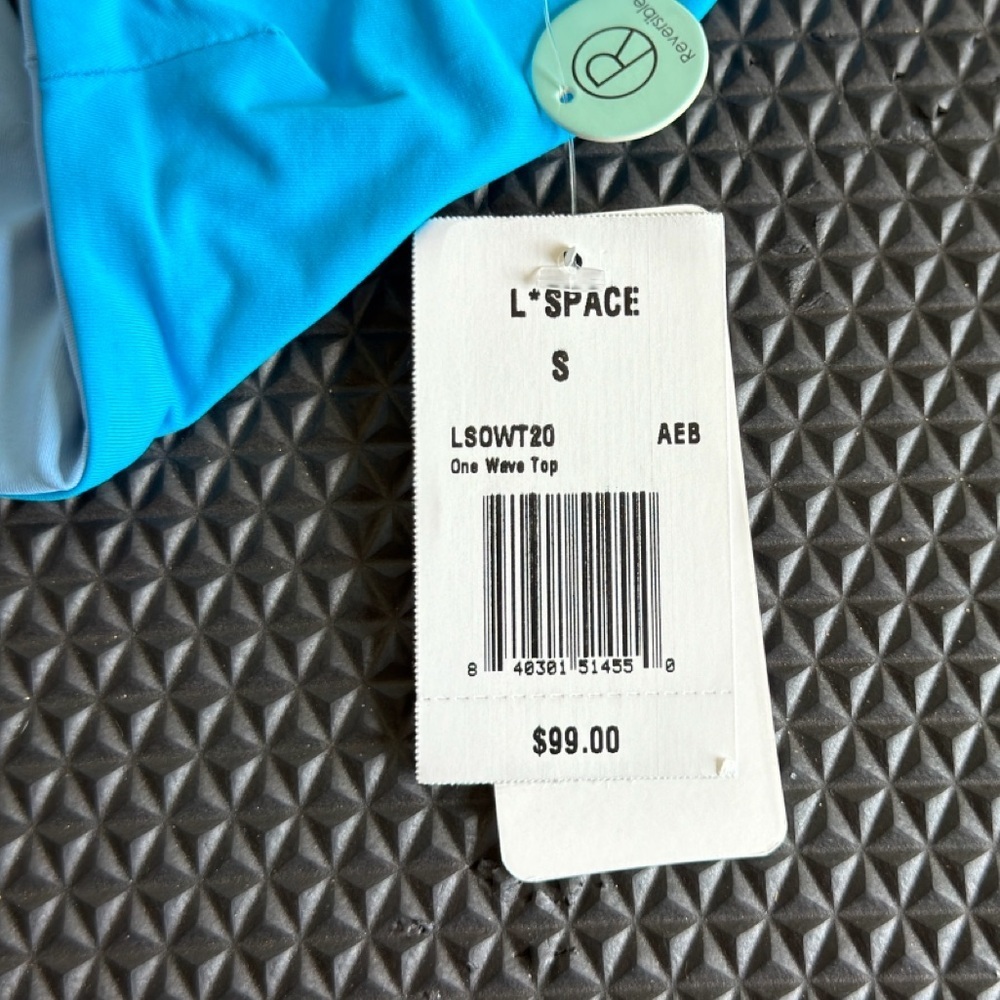 L*SPACE One Wave Reversible Bikini Top - Picture 8 of 8
